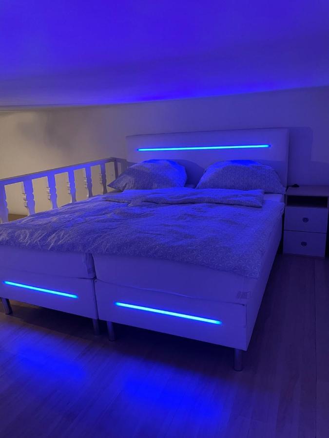 1080 Apartament